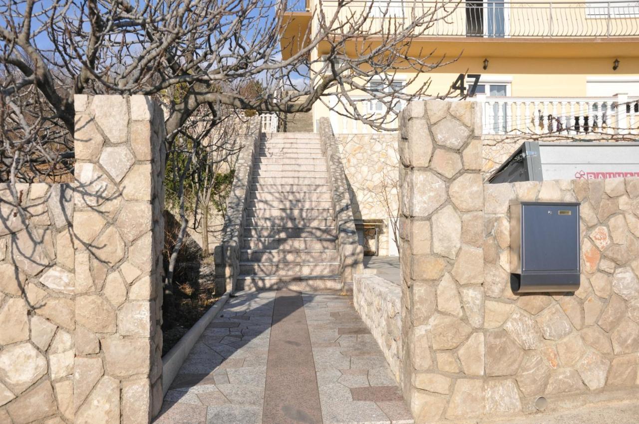 Biljman Lägenhet Crikvenica Exteriör bild